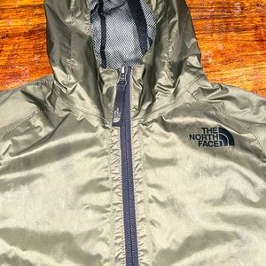 Boys Northface rain and wind jacket